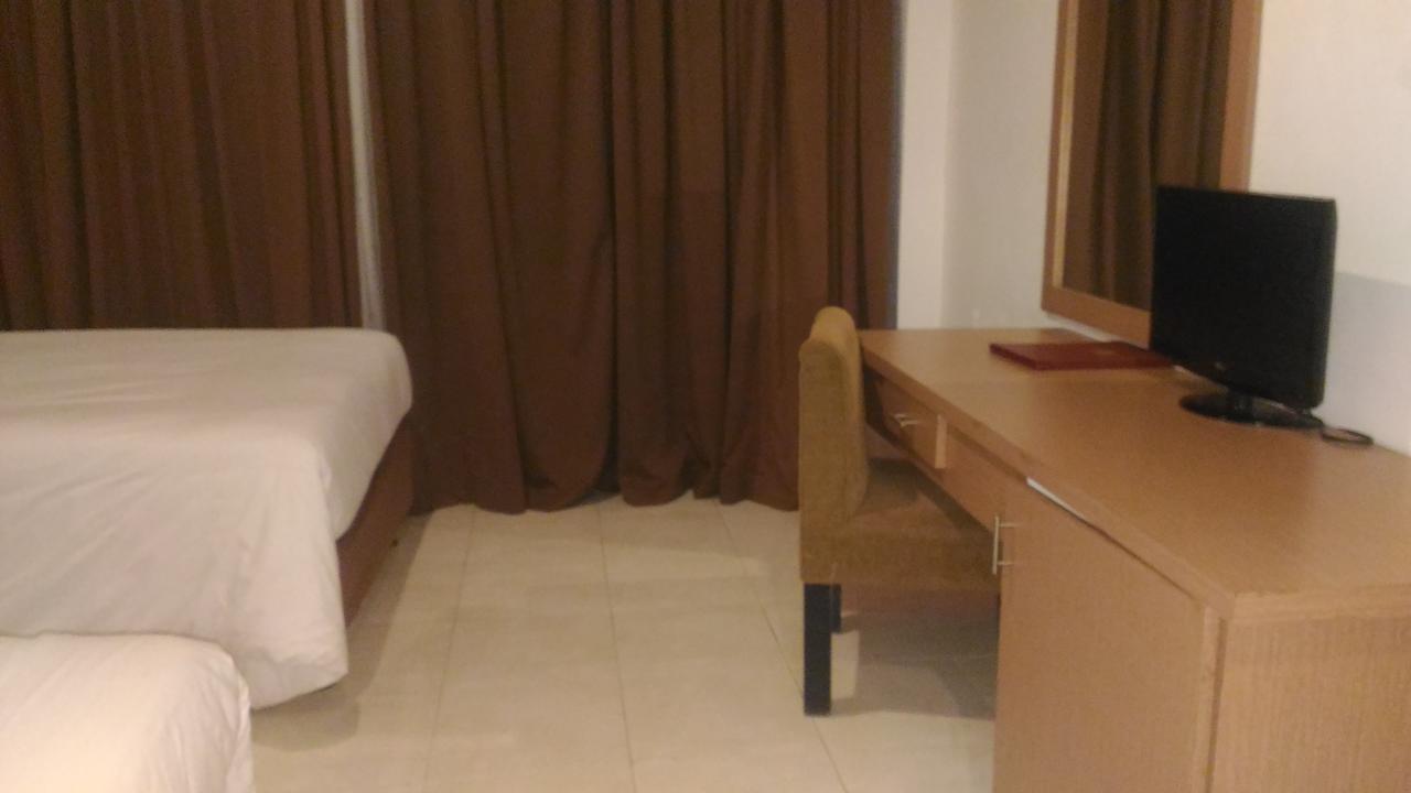 Grand Royal Taliwang Hotel 部屋 写真