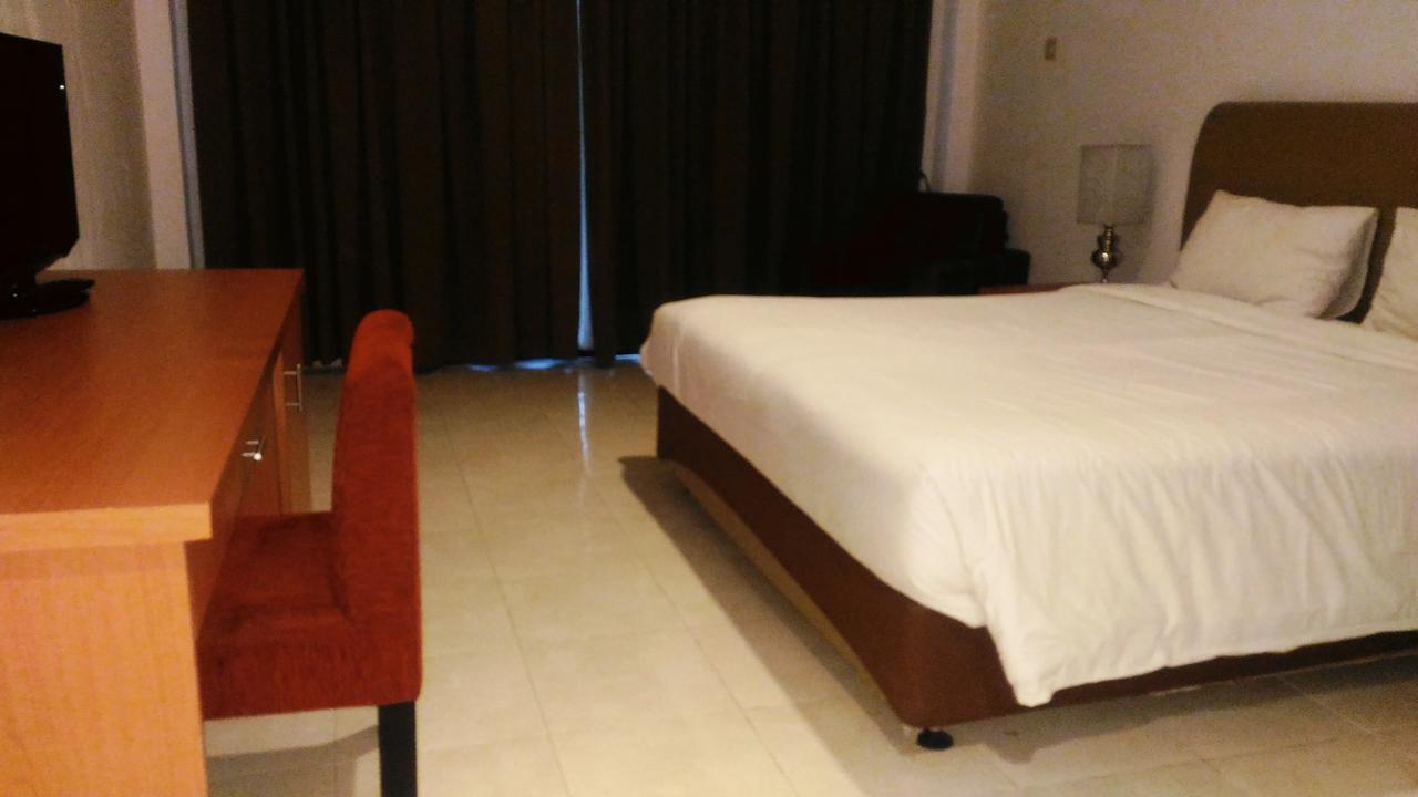 Grand Royal Taliwang Hotel 部屋 写真